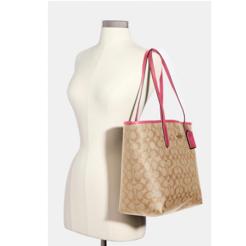 Coach City Tote And Wristlet Set - Picture 8 of 13